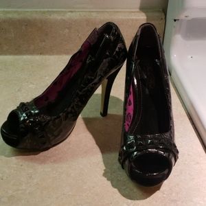 Iron Fist Skull & Heart decor size 6